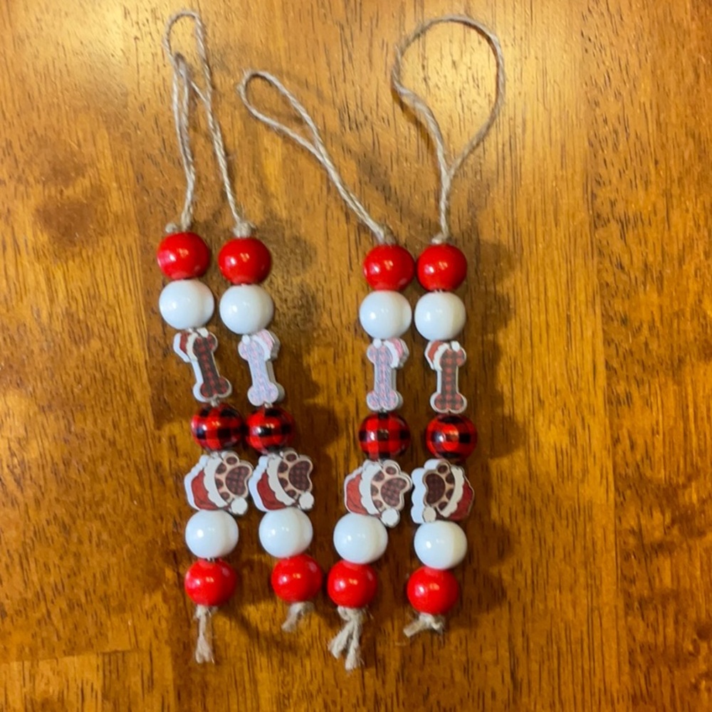 Charming Pet Bead Ornament Set - Black, White, Red